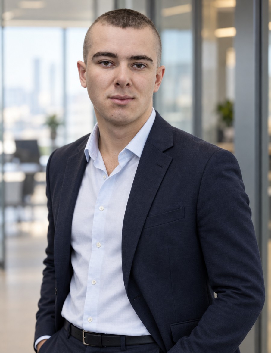 Kostiantyn Pykavchuk, owner and leader of Cedar & Finch LLC